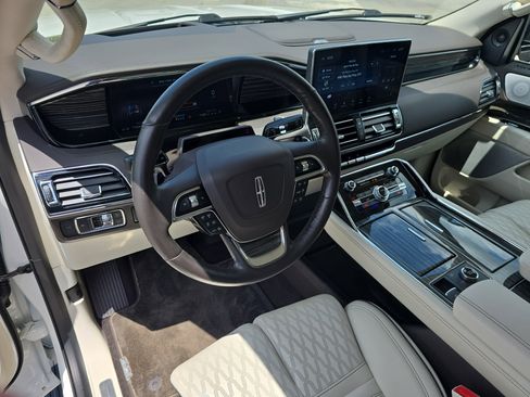 Used 2022 Lincoln Navigator Black Label AWD/4WD image 17