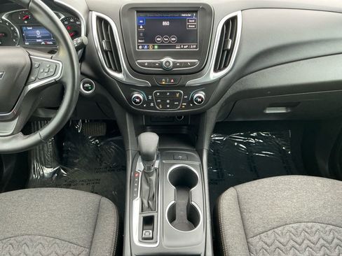 Used 2024 Chevrolet Equinox LT image 11