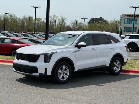 New 2026 Kia Sorento LX FWD image 3
