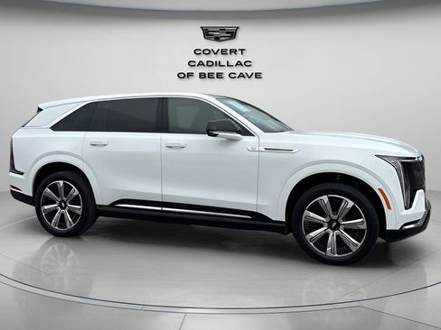 Certified 2025 Cadillac Escalade IQ Luxury 2 w/ LPO, Premium Carpet Package image 9