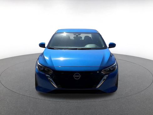 Used 2025 Nissan Sentra SV image 4