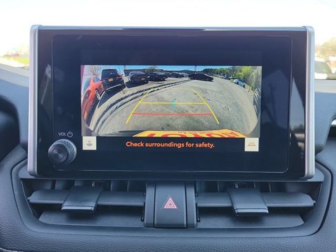 Used 2025 Toyota RAV4 XLE image 14