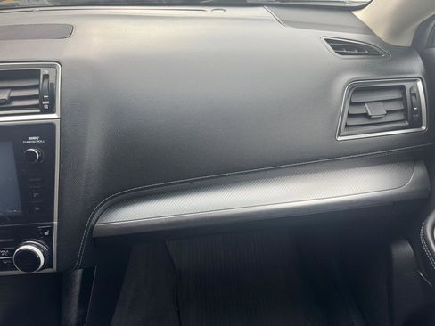 Used 2018 Subaru Outback 2.5i Premium AWD/4WD image 21