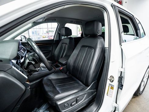 Used 2019 Audi Q5 2.0T Premium image 38