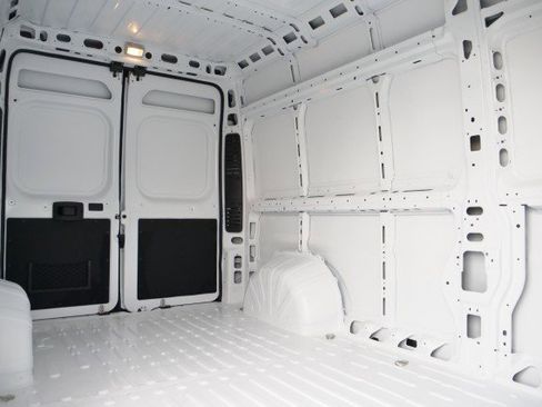 Used 2025 RAM ProMaster 2500 w/ Storage Group image 25