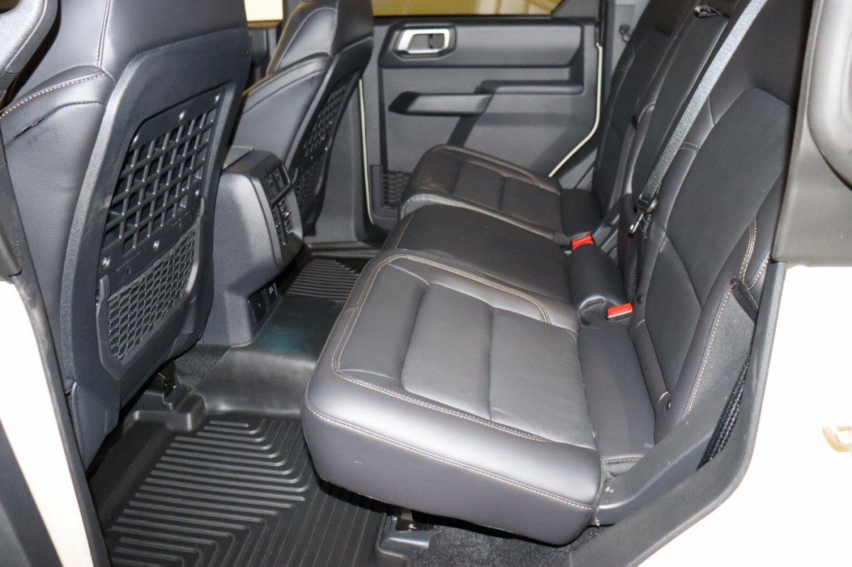Used 2026 Ford Bronco Badlands AWD/4WD image 34