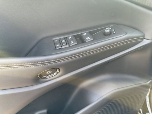 New 2026 Jeep Cherokee Limited image 10