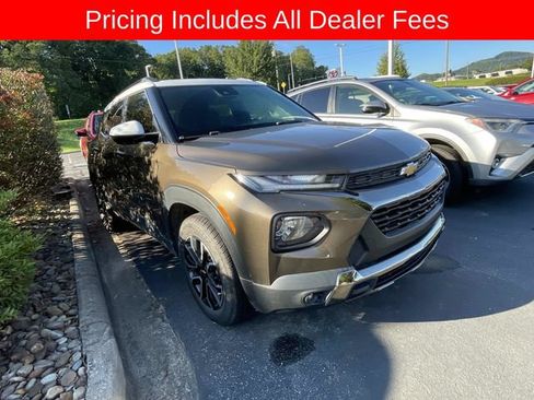 Used 2021 Chevrolet TrailBlazer ACTIV w/ Sun and Liftgate Package AWD/4WD image 11