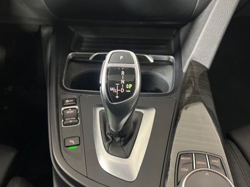 Used 2018 BMW 330i xDrive Sedan w/ Premium Package image 26