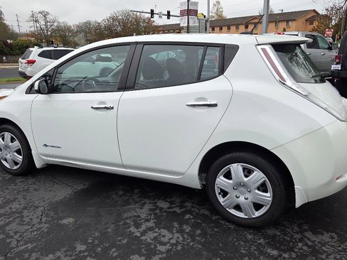 Used 2016 Nissan Leaf S w/ Charger Package image 12