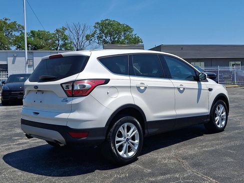 Used 2017 Ford Escape SE AWD/4WD image 6