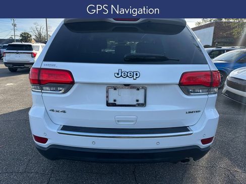 Used 2018 Jeep Grand Cherokee Limited image 6