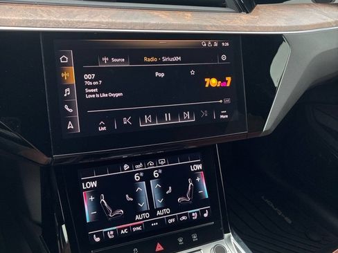 Used 2019 Audi e-tron Premium Plus AWD/4WD image 10