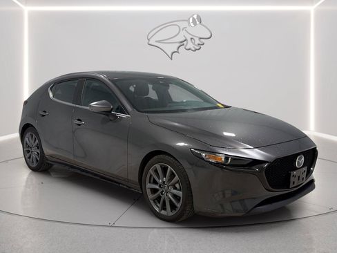 Used 2023 MAZDA MAZDA3 s FWD image 7