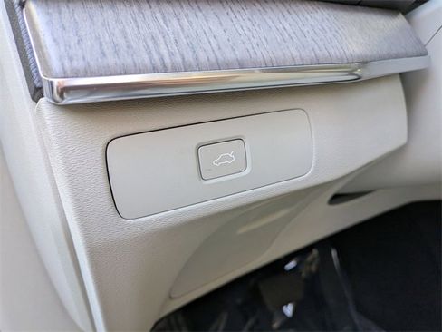 Certified 2023 Volvo XC90 B6 Plus w/ Protection Package Premier image 23