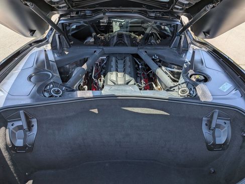 Used 2024 Chevrolet Corvette Stingray Coupe w/ 1LT RWD image 27