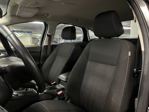 Used 2015 Ford Focus SE w/ SE Ecoboost Package image 15