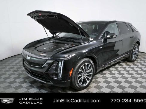 Used 2024 Cadillac Lyriq Sport image 33