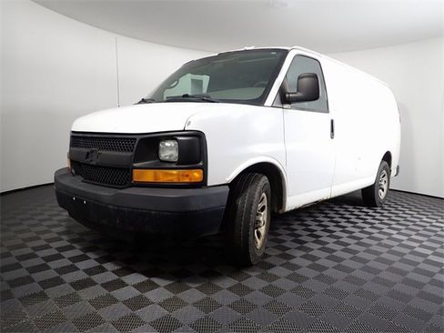 Used 2009 Chevrolet Express 1500 image 4