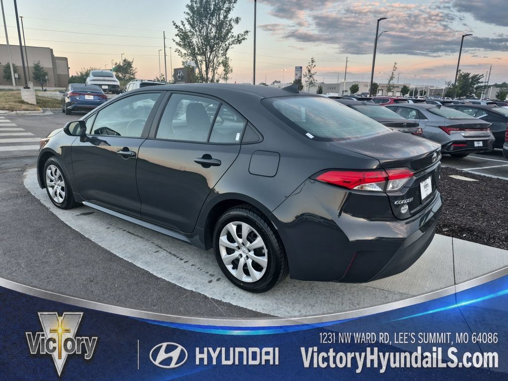Used 2024 Toyota Corolla LE FWD image 3