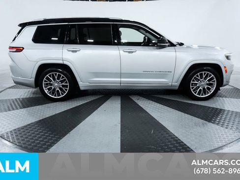 Used 2022 Jeep Grand Cherokee L Summit w/ Luxury Tech Group V AWD/4WD image 8