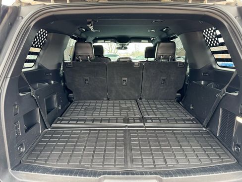 Used 2019 Ford Expedition XLT w/ Equipment Group 202A image 5