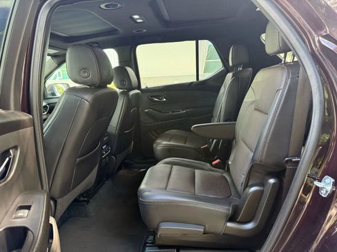 Used 2022 Chevrolet Traverse High Country image 23