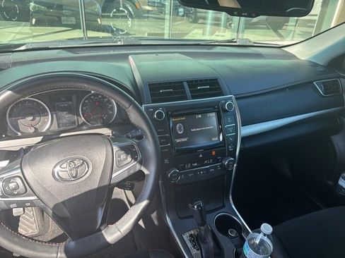 Used 2017 Toyota Camry XSE image 13