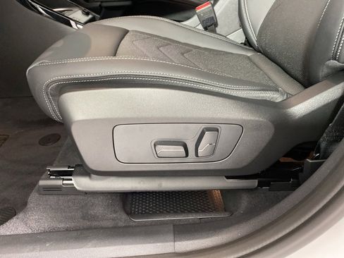 New 2026 BMW X1 xDrive28i w/ Technology Package image 8