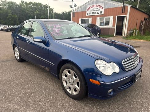 Used 2005 Mercedes-Benz C 240 4MATIC Sedan image 3