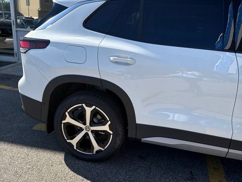 New 2026 Volkswagen Tiguan SE AWD/4WD image 7