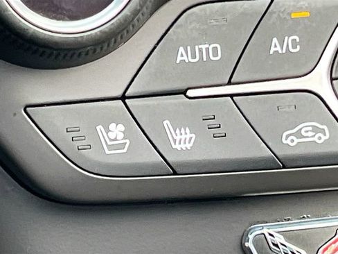 Used 2015 Chevrolet Corvette Stingray Convertible w/ 2LT Preferred Equipment Group image 20