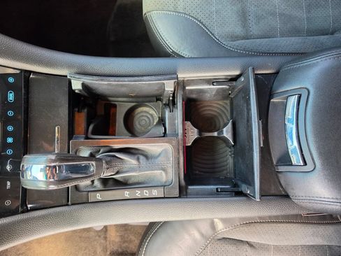 Used 2013 Ford Taurus SHO AWD/4WD image 23