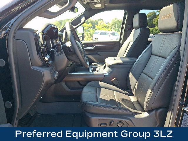 Used 2025 Chevrolet Silverado 2500 High Country w/ Technology Package AWD/4WD image 2