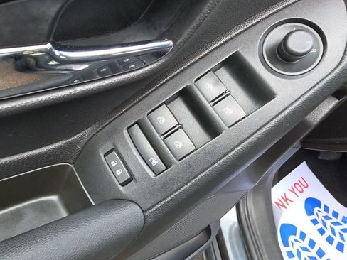 Used 2019 Chevrolet Trax LS FWD image 11