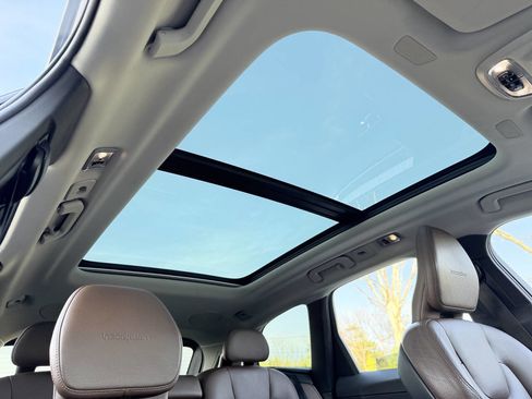 Used 2019 Volvo XC60 T5 Inscription image 27