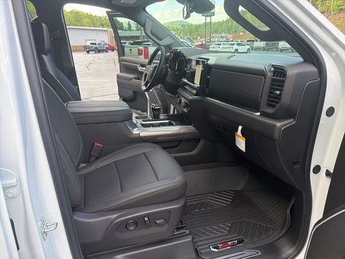 New 2026 Chevrolet Silverado 1500 LTZ w/ LTZ Premium Package AWD/4WD image 14
