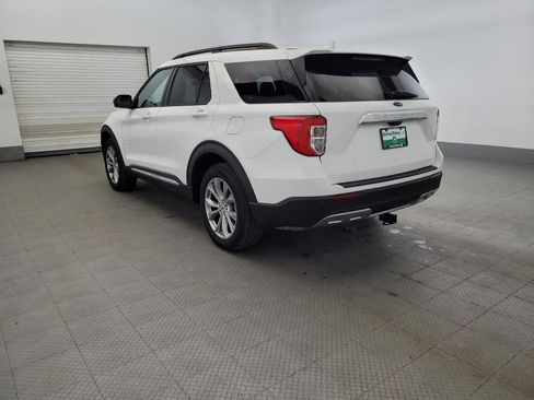 Used 2022 Ford Explorer XLT w/ Equipment Group 202A AWD/4WD image 5
