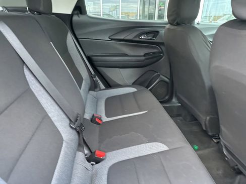 Used 2023 Chevrolet TrailBlazer LT AWD/4WD image 38