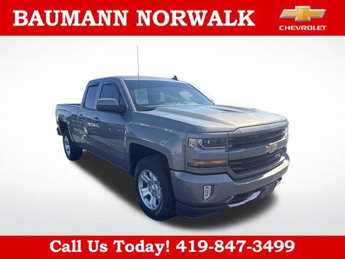 Used 2017 Chevrolet Silverado 1500 LT w/ All Star Edition AWD/4WD image 3
