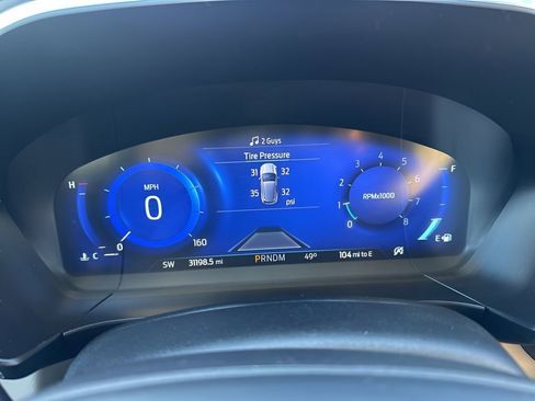 Used 2020 Ford Escape Titanium image 24