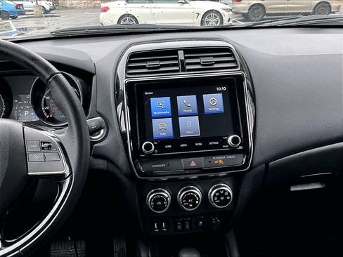 Used 2025 Mitsubishi Outlander Sport SE image 18
