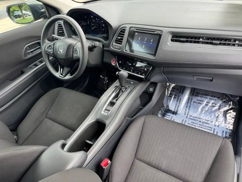 Used 2017 Honda HR-V EX image 29