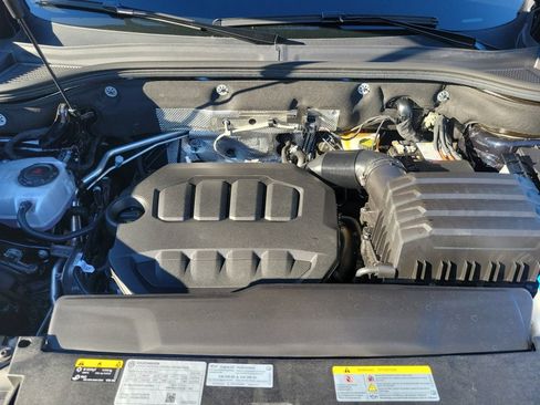 Certified 2025 Volkswagen Atlas Cross Sport SEL Premium R-Line image 20