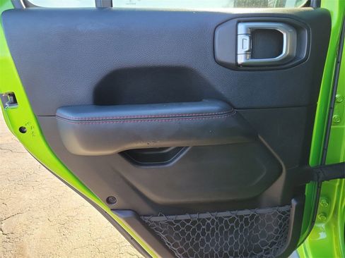 Used 2018 Jeep Wrangler Unlimited Rubicon image 8