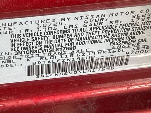 Used 2025 Nissan Versa SV FWD image 27