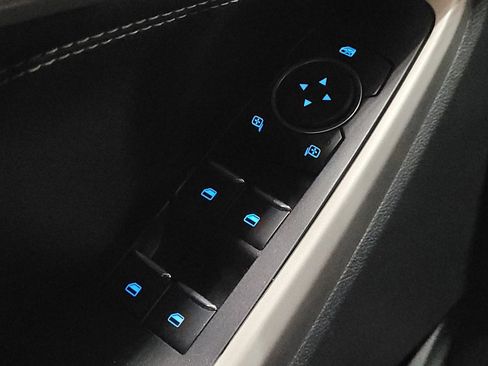 Used 2021 Ford Explorer XLT w/ Equipment Group 202A AWD/4WD image 27