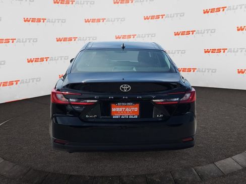 Used 2025 Toyota Camry LE FWD image 4