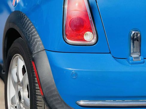 Used 2007 MINI Cooper Convertible image 7