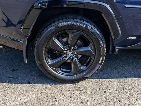 Used 2020 Toyota RAV4 XSE w/ Carpet Mat Package AWD/4WD image 6